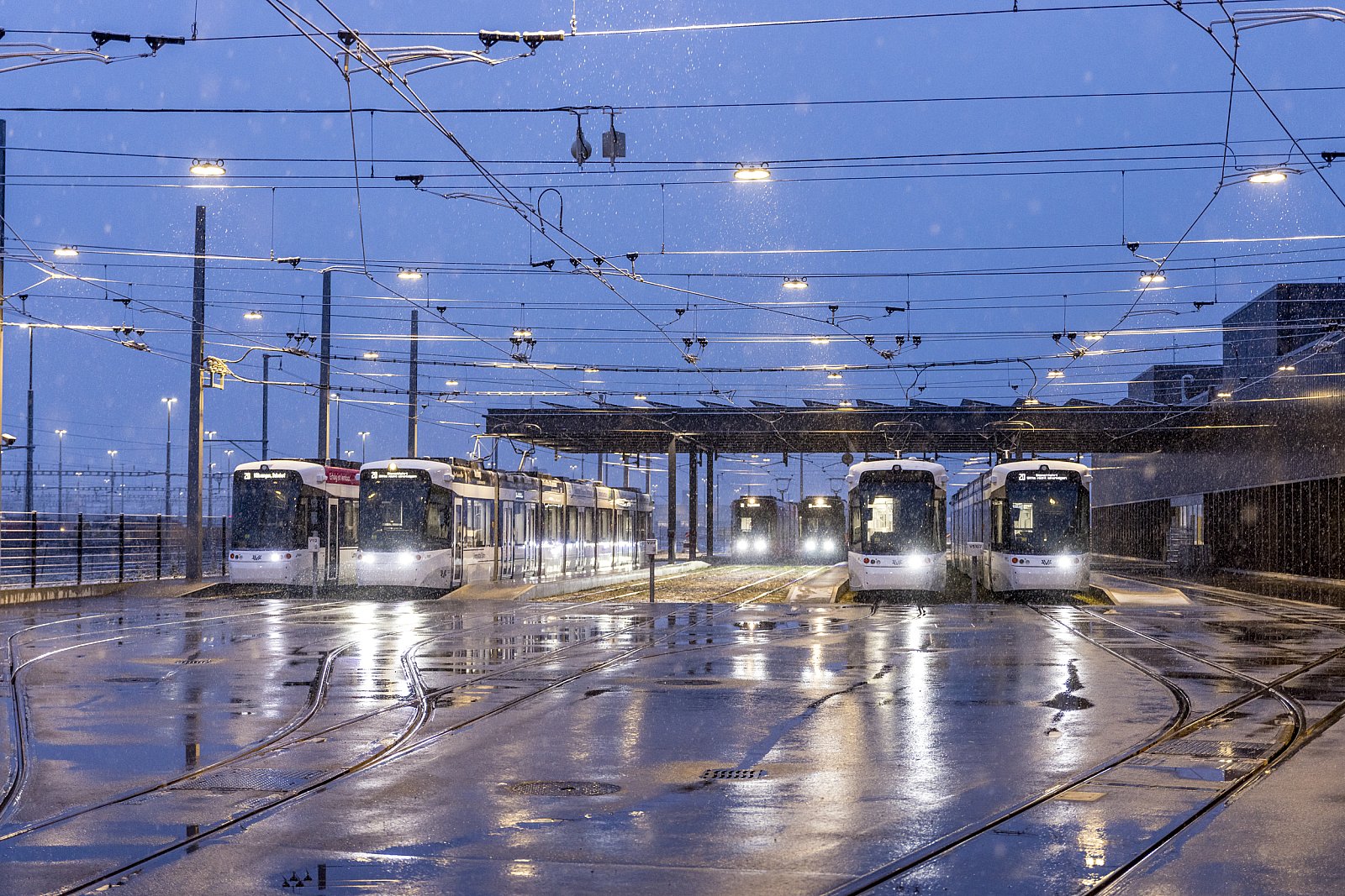 Betriebsaufnahme der Limmattal Bahn