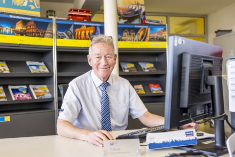 Thomas  an seinem Arbeitsplatz in Bremgarten